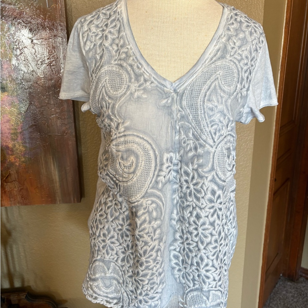 Elegant Gretty Zueger Embroidered Women's Top